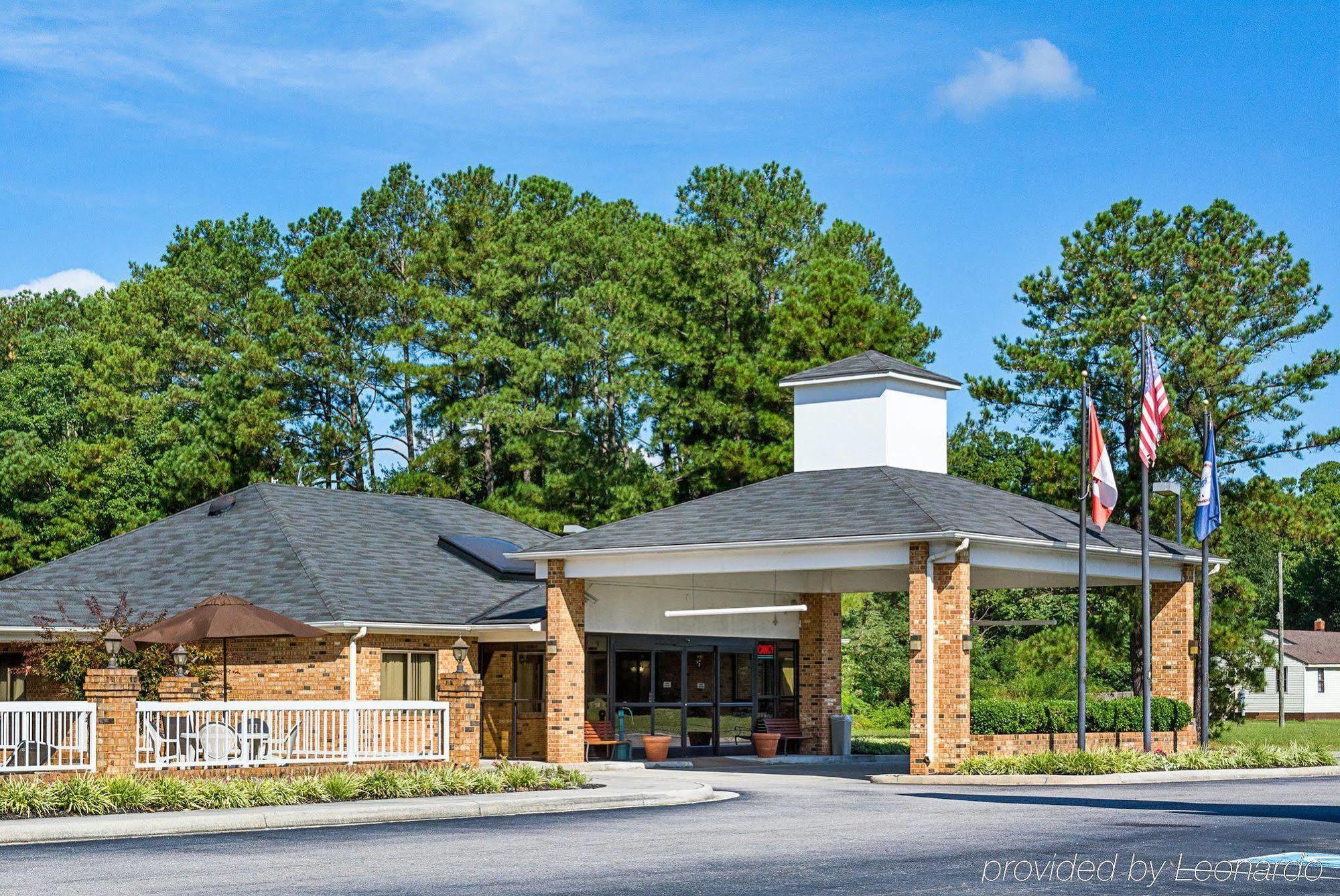 Quality Inn Petersburg Near Fort Gregg-Adams Exterior photo